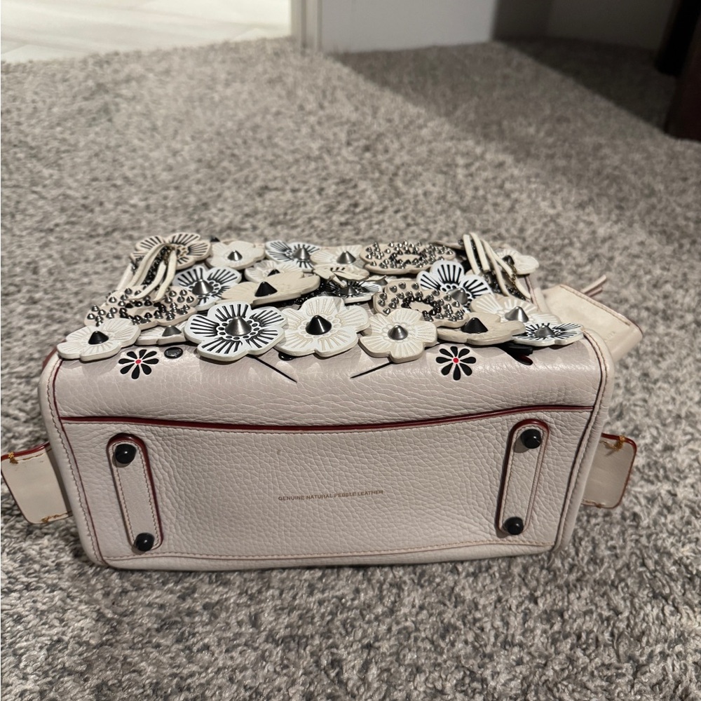 Coach Wild Tea Rose Rogue 25 - Picture 5 of 14